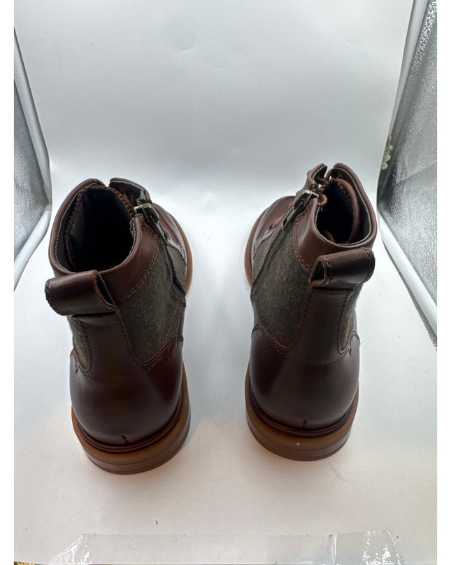 Vince Camuto Men's Bendmore Lace-up Chukka Boots size 9.5 M bourbon