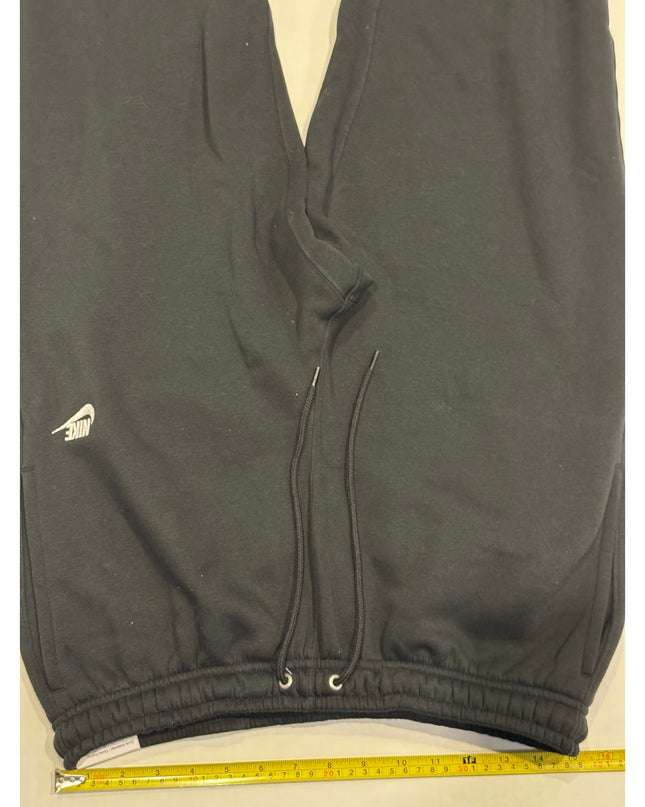 Men's NIKE Sportswear Club Essential Fleece Joggers, Black size medium NWT