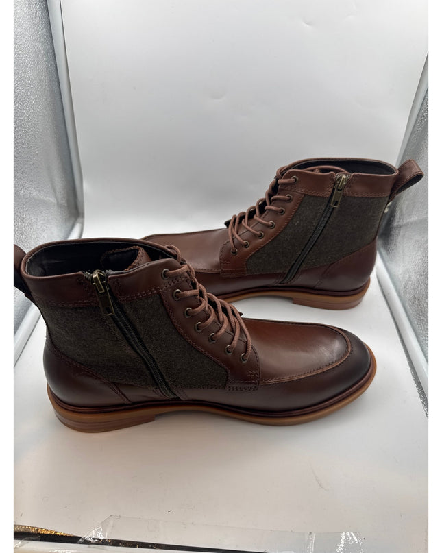 Vince Camuto Men's Bendmore Lace-up Chukka Boots size 9.5 M bourbon