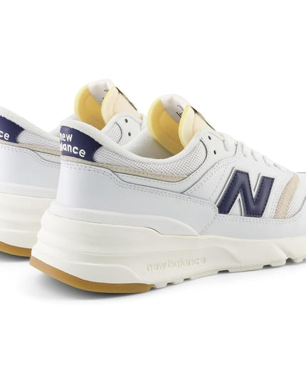 New Balance 997R V1 Unisex Sneaker Men's 10.5 Women's 12 Retro Running NWOB