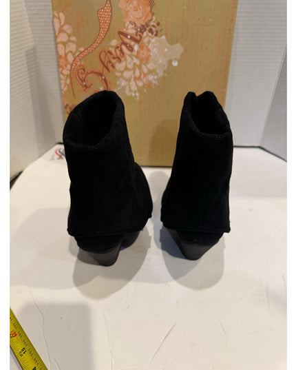 Very G Saylor Women's Black Western Fashion Bootie Size 7.5M New