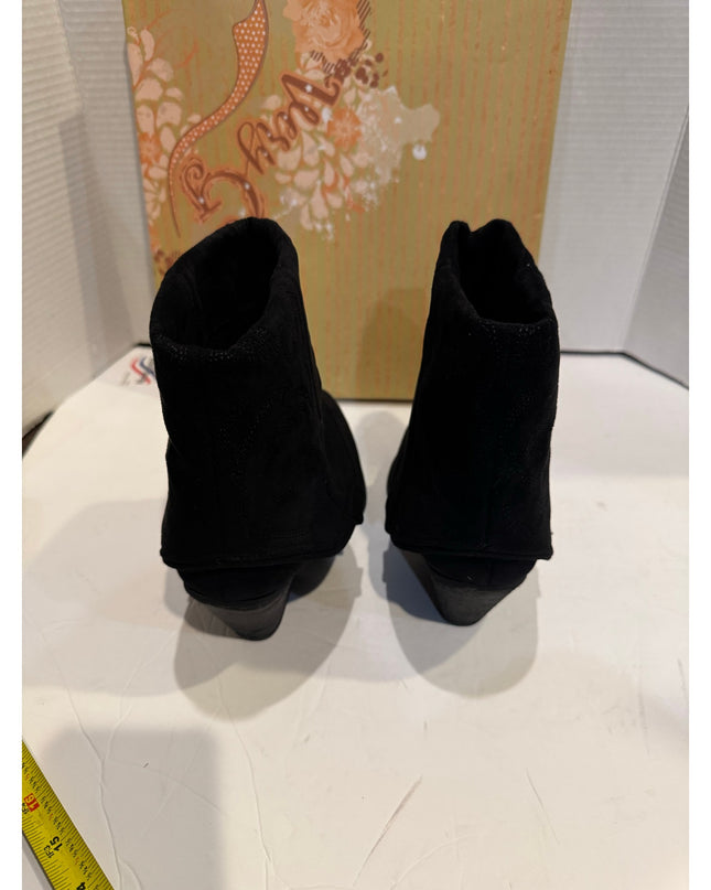 Very G Saylor Women's Black Western Fashion Bootie Size 7.5M New