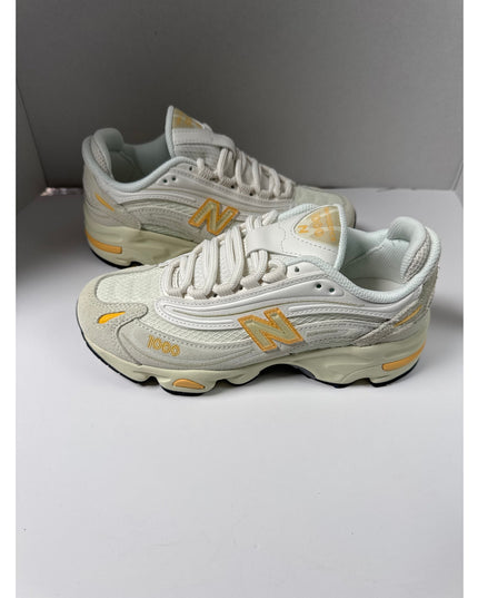 New Balance 1000 Low Top Unisex Sneakers Mens Size 5.5 Womens Size 7 Casual