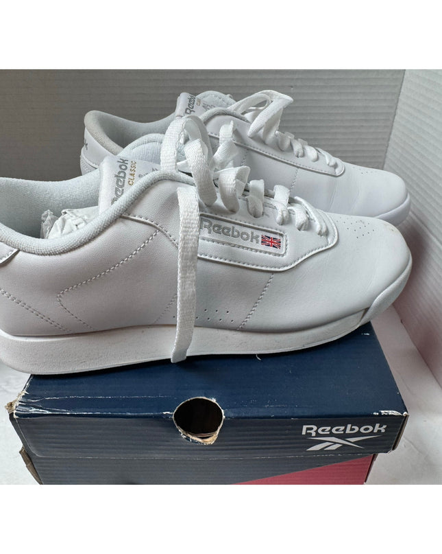 Reebok Princess Women's White Walking Tennis Sneaker Size 8 NWT