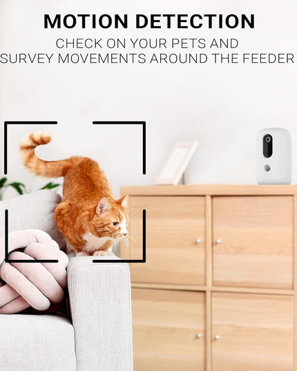 Insta chew Smart Pet Treat Thrower HD Camera Automatic Feeder New