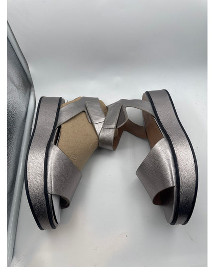 Naturalizer Camry Platform Sandals Women's Size 7.5 New pewter