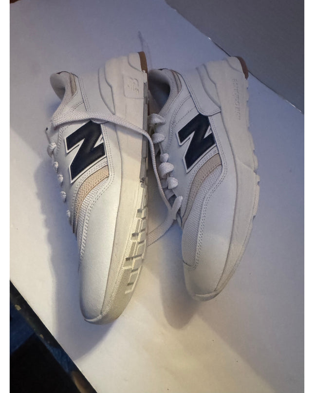 New Balance 997R V1 Unisex Sneaker Men's 10.5 Women's 12 Retro Running NWOB