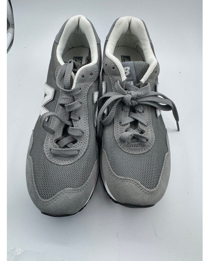 WoMen's New balance 515 Retro Sneakers running jogger, sneaker, Gray  size7.5