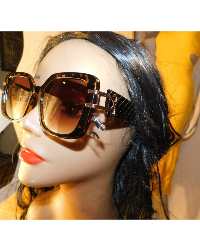 Women's High Fashion UV400 Tortoiseshell frame Gold link Temple Sunglasses