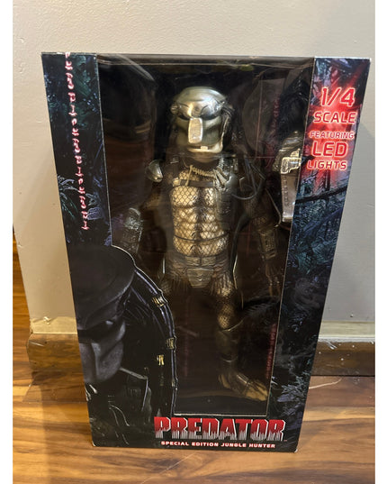 NECA Predator Special Edition 1/4 Scale Jungle Hunter LED Lights 19" Figure