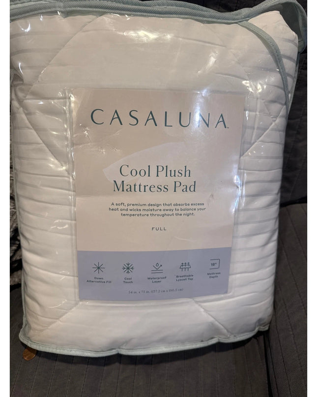 Premium Cooling Mattress Pad - Casaluna full white new