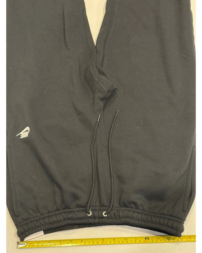 Men's NIKE Sportswear Club Essential Fleece Joggers, Black size medium NWT