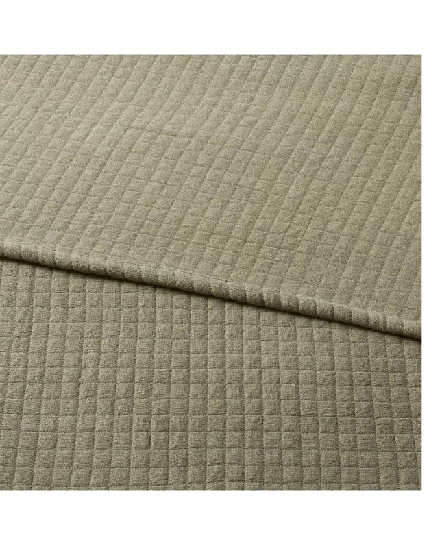 Jersey Quilt - Threshold full/queen, dark olive quilt NEW 88x92 inch