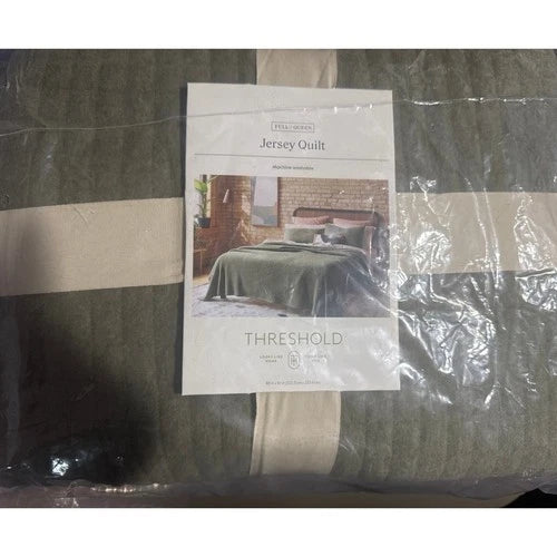 Jersey Quilt - Threshold full/queen, dark olive quilt NEW 88x92 inch