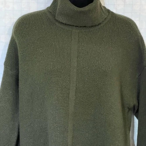 RD Style women Seamed mini Turtleneck Sweater Dress size S/P