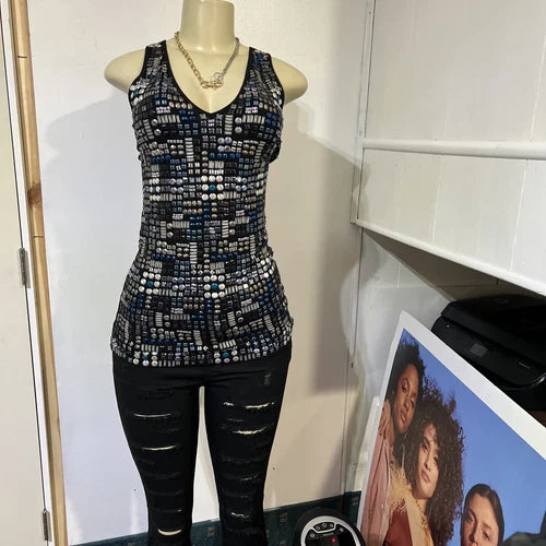 Tender  sleeveless Women Black Multi Colored beaded tank top medium￼